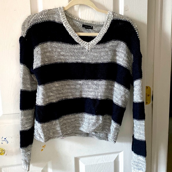 Striped Sweater | forever 21 | S - Picture 1 of 2